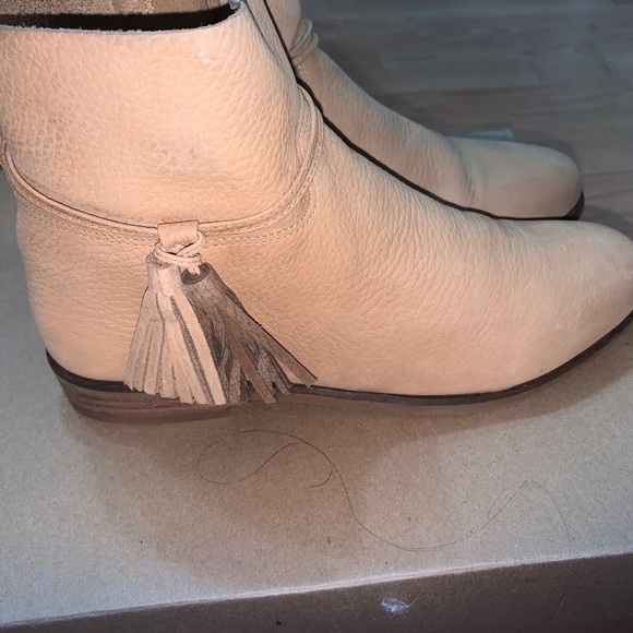 Lucky Brand Gloriana Bootie - Picture 3 of 8
